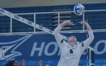 A spike-tacular night for ladies volleyball