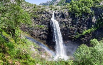 High seas to high mountains for Queen Mary 2