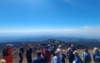 Queen Anne goes volcanic – A trip to Mount Etna